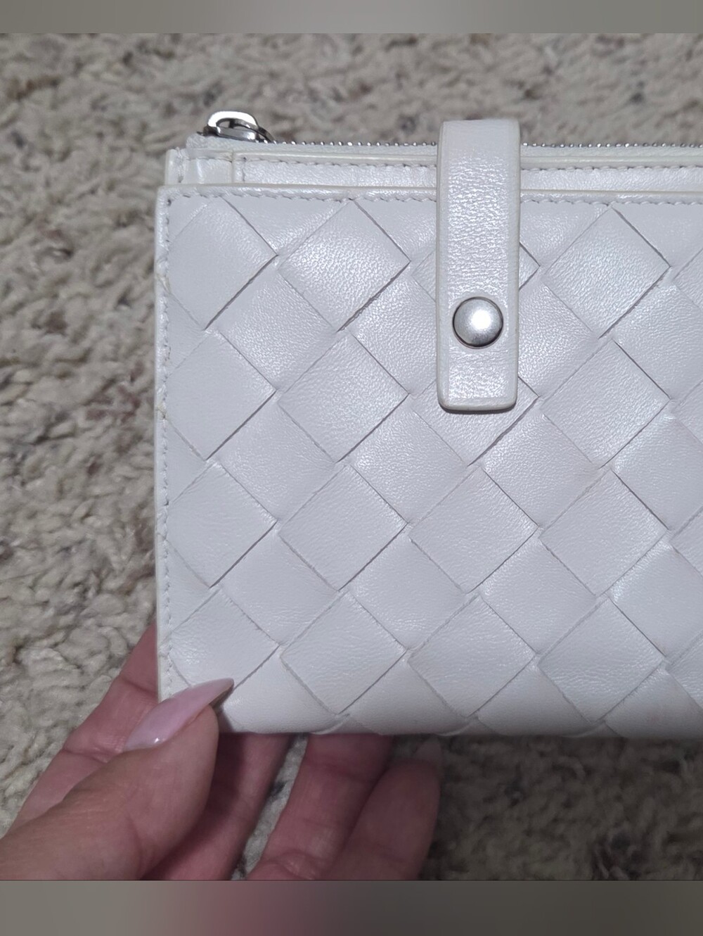 Authentic Bottega Veneta Intrecciato White Leather Bi-Fold Wallet